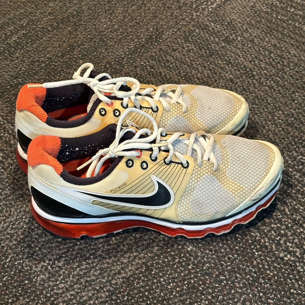 Nike Flywire Sneakers (Orange)